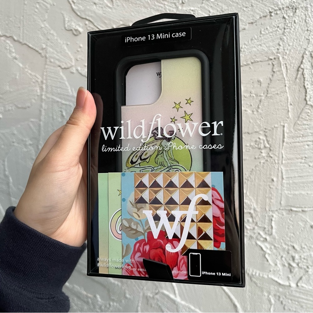 Wildflower Cases Gemini iPhone 13 Mini!
